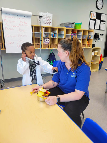 238_pre-k-classroom-playtime-doctor-teacher